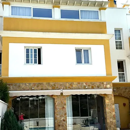 Valle Azul Villa *